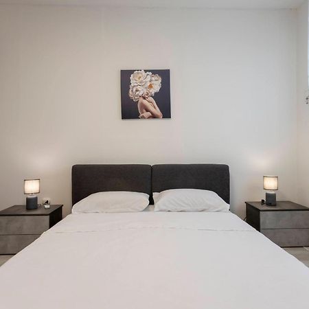 Mountain View Apartment 노바라 외부 사진